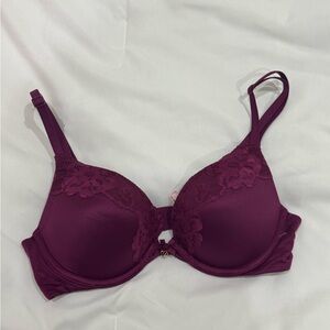 VICTORIA’S SECRET BODY BY VICTORIA PUSH UP SMOOTH BRA